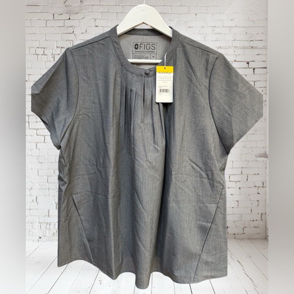 Figs NWT Technical Collection Somotillo Pleated Maternity Top Gray Size M
